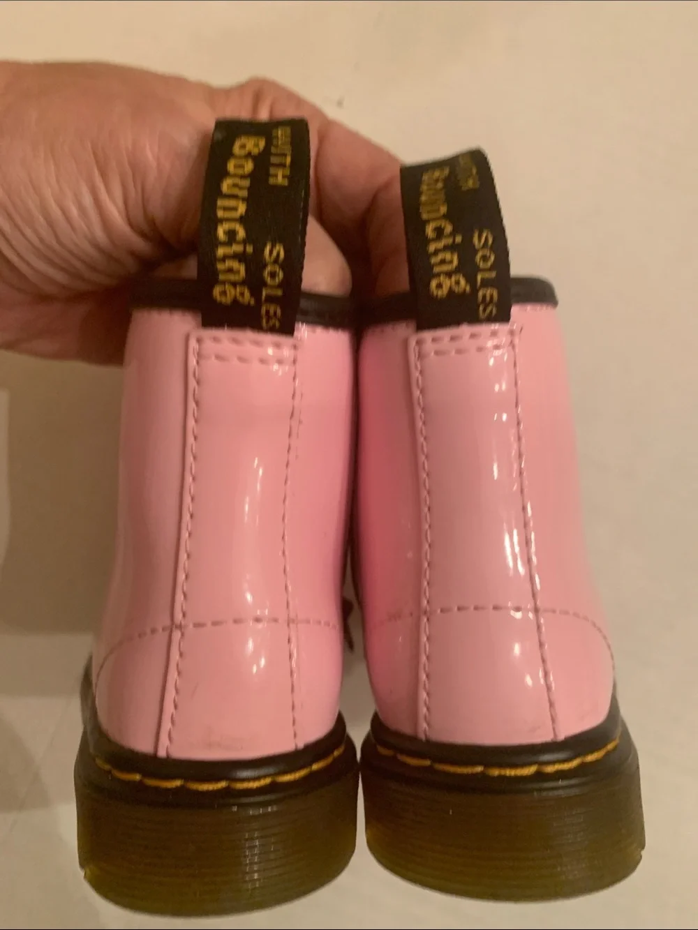 EUC Doc Martins 1460 Little Girl size 7 Pink Patent Leather